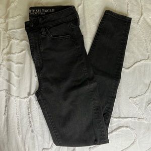 American Eagle black super high rise jegging
